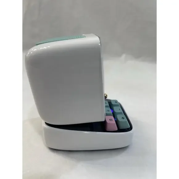 Divoom Ditoo Pro Retro Pixel Art Bluetooth Speaker 15 Watt White - Picture 6 of 7